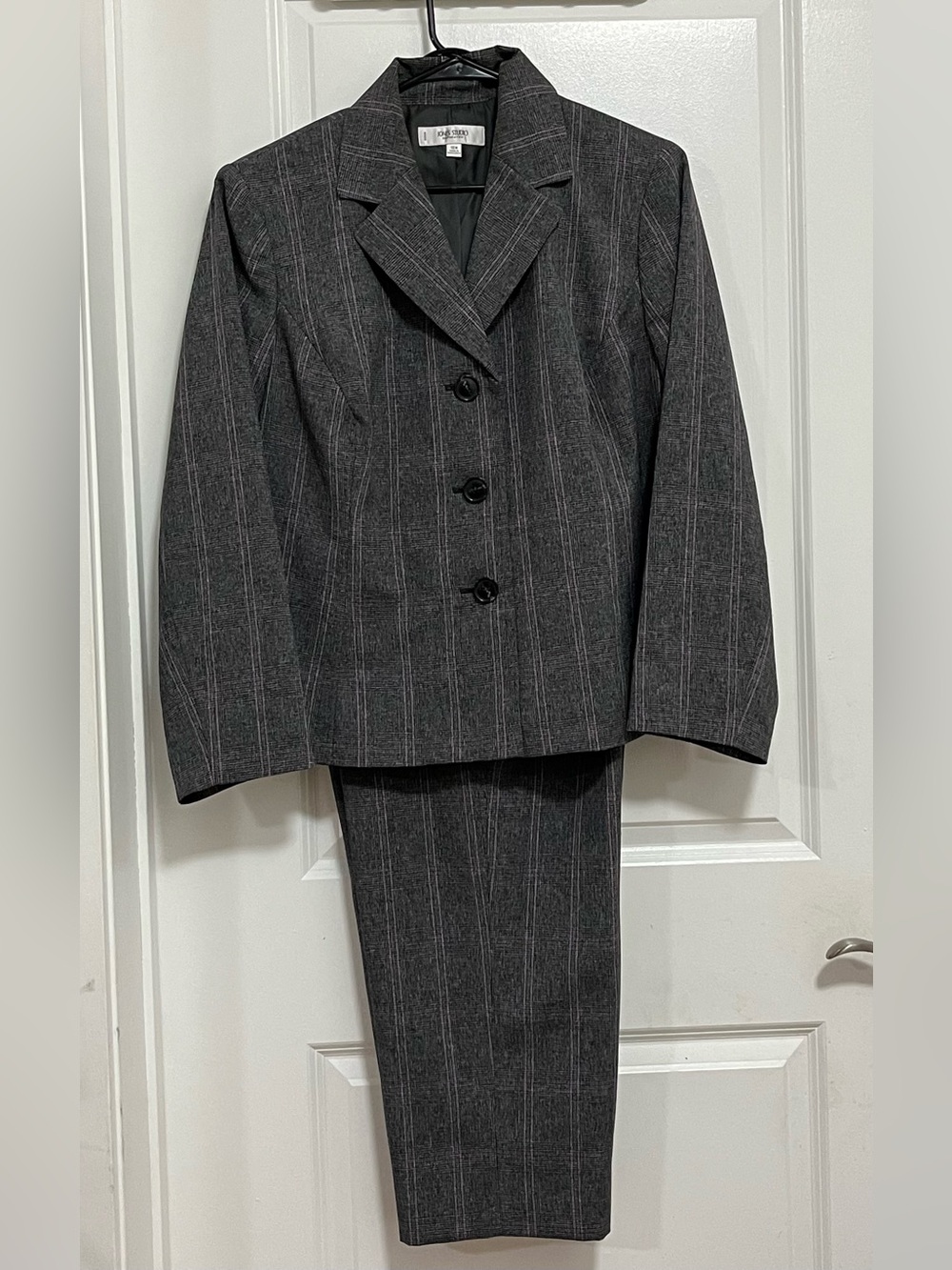 Jones Studio Plaid 2-Piece Suit Set Blazer & Pants Size 18W Office Classic